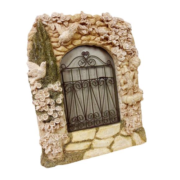 Vintage Swinging Garden Gate Resin Photo Frame Angels Doves by FIGI Gate Opens - Picture 1 of 10